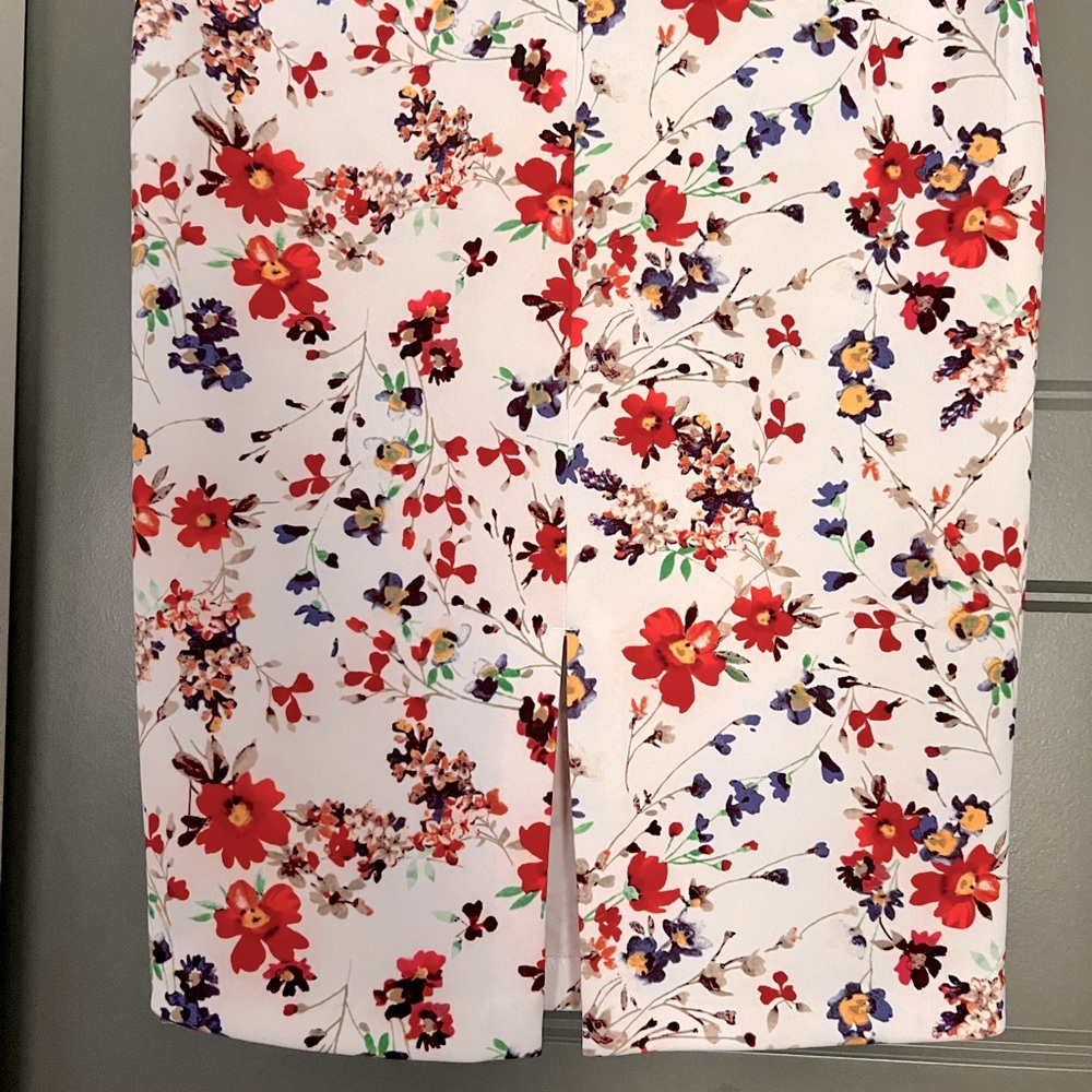 Floral pencil Skirt